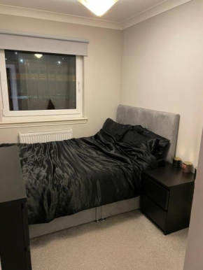 Lovely 3 bed 2 bath (central for COP26)
